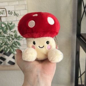 Palm Pals NWT Aminita the mushroom